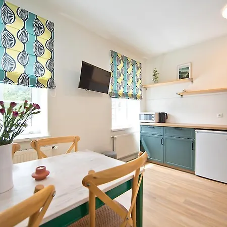 Oda ve Kahvaltı Marianna 3*