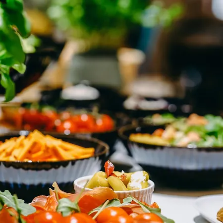 Marianna Oda ve Kahvaltı 3*